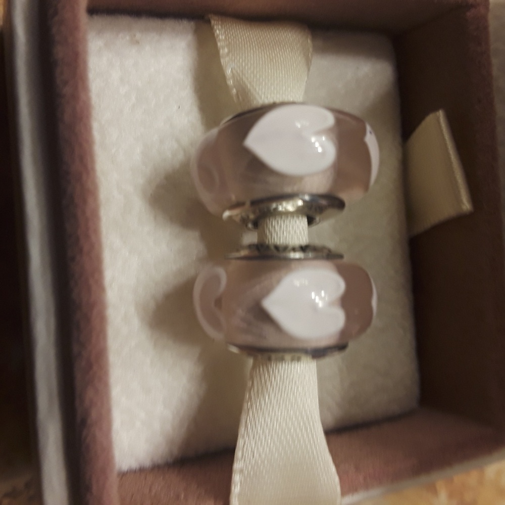 2 pink murano with hearts